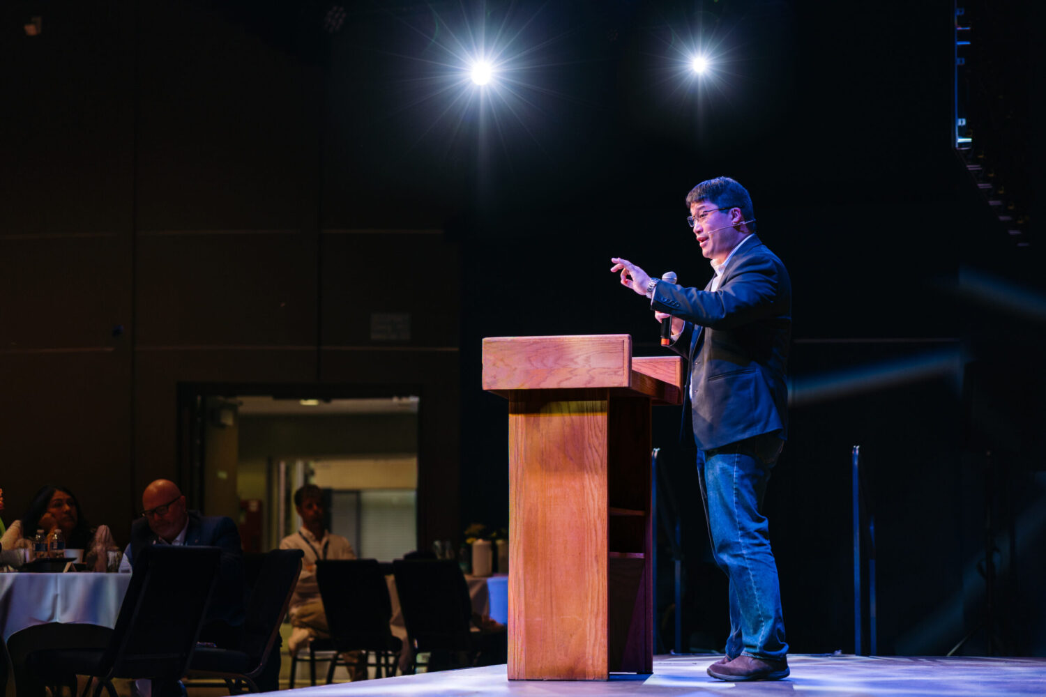 Dr. Chou, LSB Translation Team Publish Devotional Featured Image