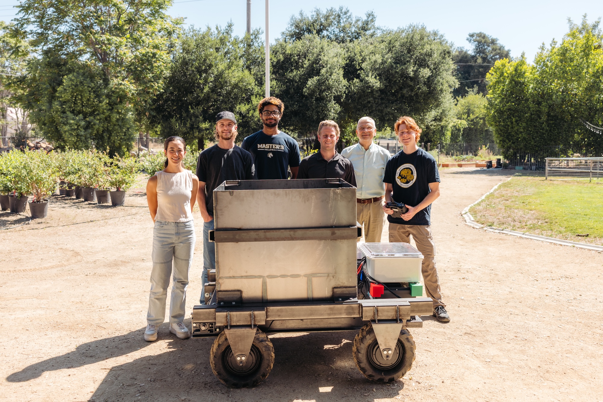 Engineering Seniors Build Robot for Agriculture Club